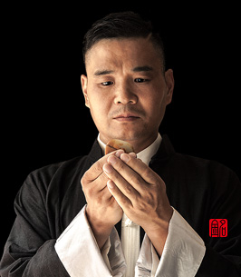 黄铭